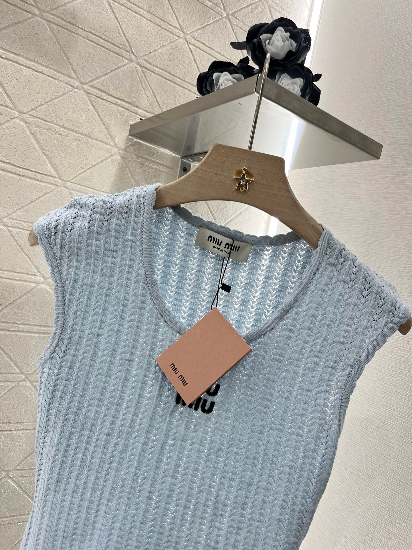 MI*MI*2025ss New Arrival Hollow Lace Knitted Vest