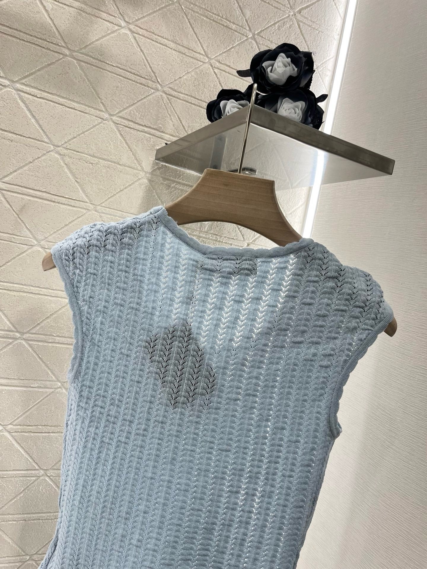 MI*MI*2025ss New Arrival Hollow Lace Knitted Vest