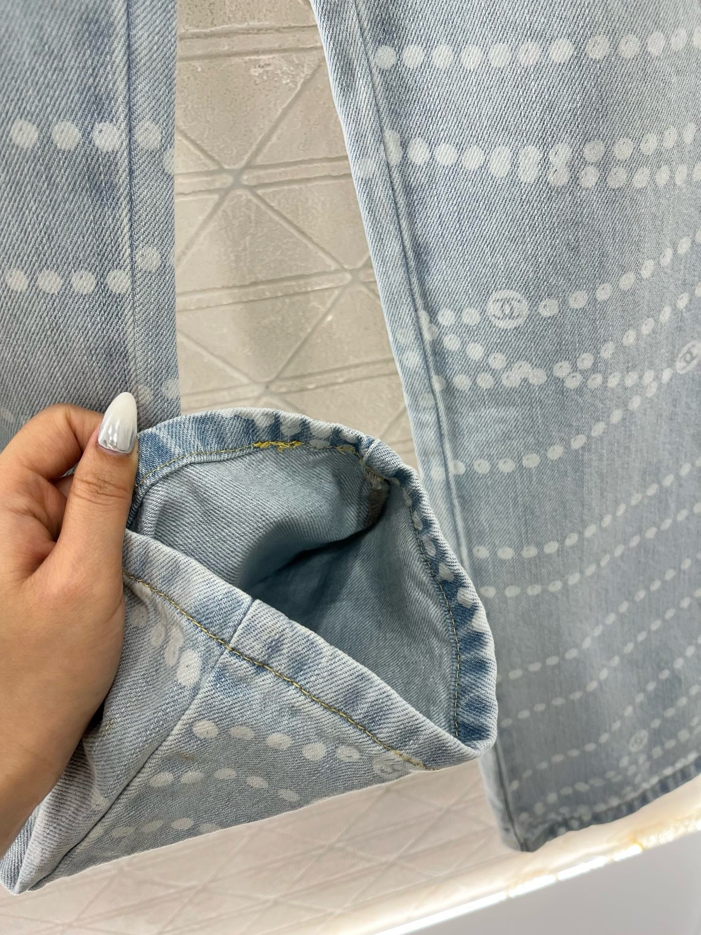 2025SS New Product Laser Pearl Chain Pocket Jeans