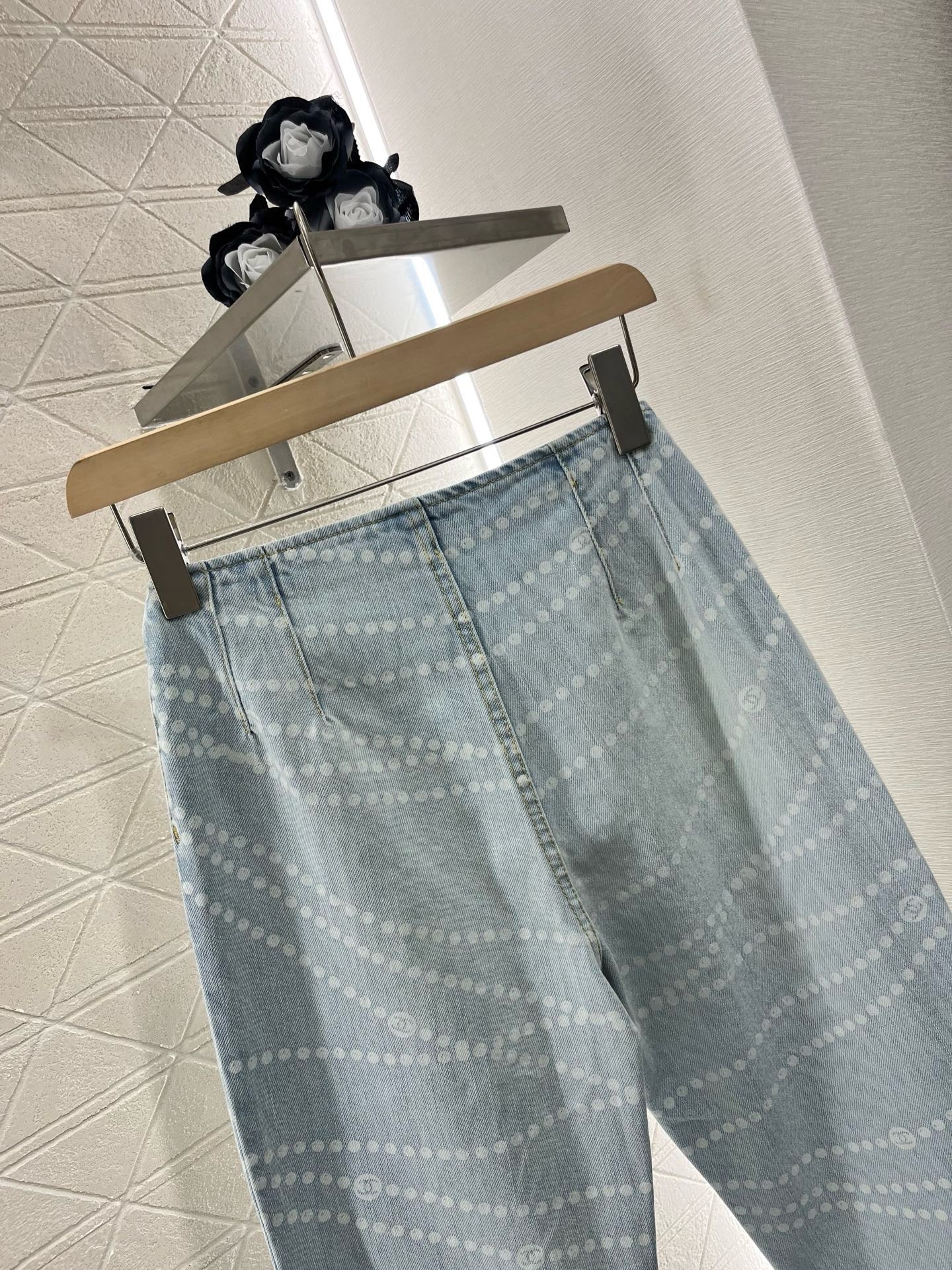 2025SS New Product Laser Pearl Chain Pocket Jeans