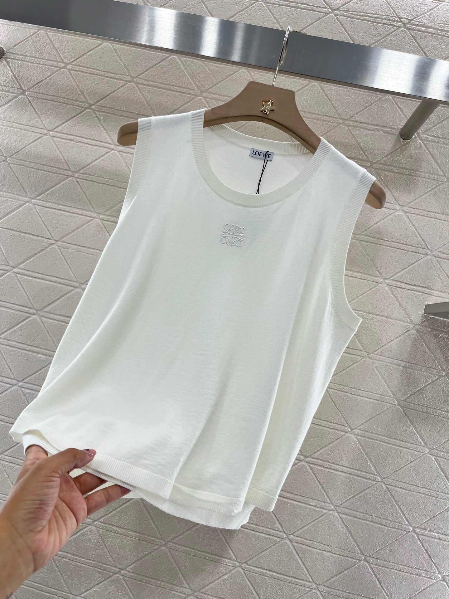 New Arrival Embroidered Knitted Vest