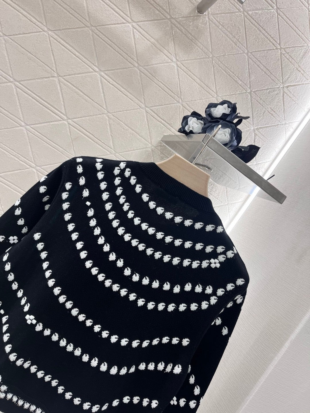 C*♥2025 New Arrival Black Knitted Cardigan
