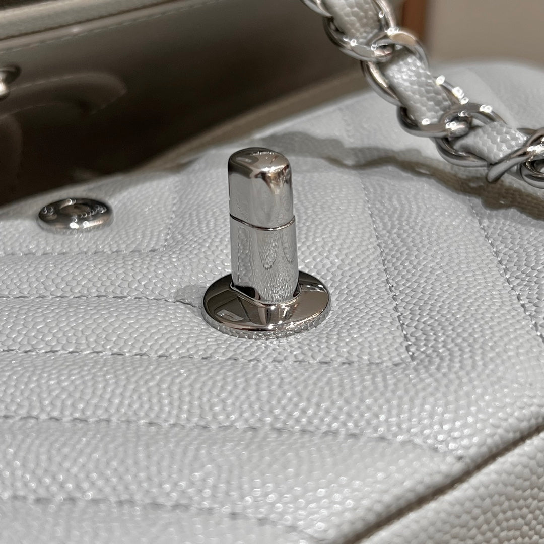 CH CLASSIC 11.12 HANDBAG 25.5 Small Grained Calfskin V Pattern Elephant Gray
