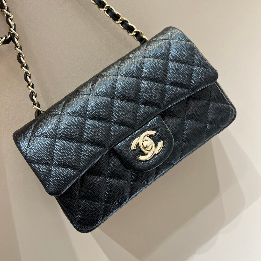 CH MINI CLASSIC HANDBAG 20 Small Grained Calfskin Black