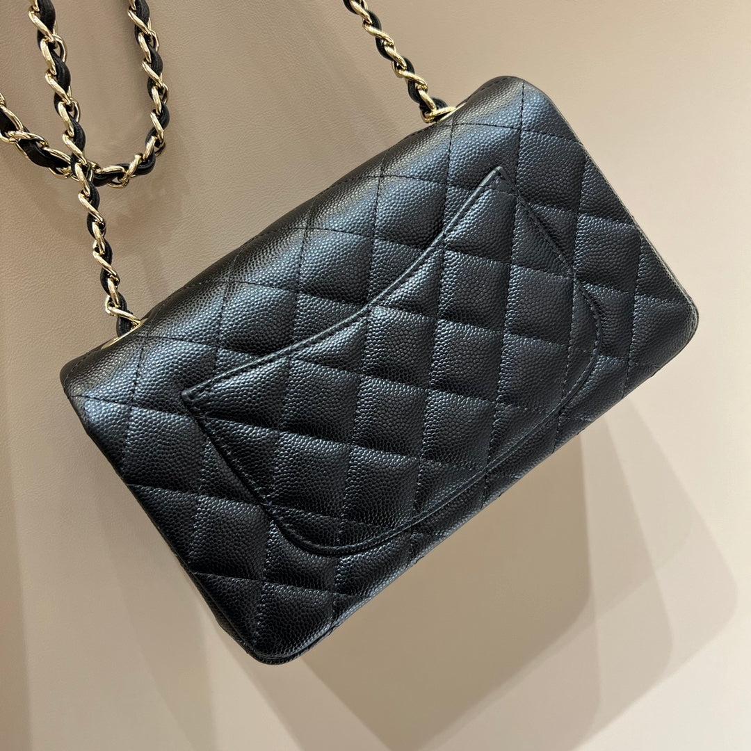 CH MINI CLASSIC HANDBAG 20 Small Grained Calfskin Black