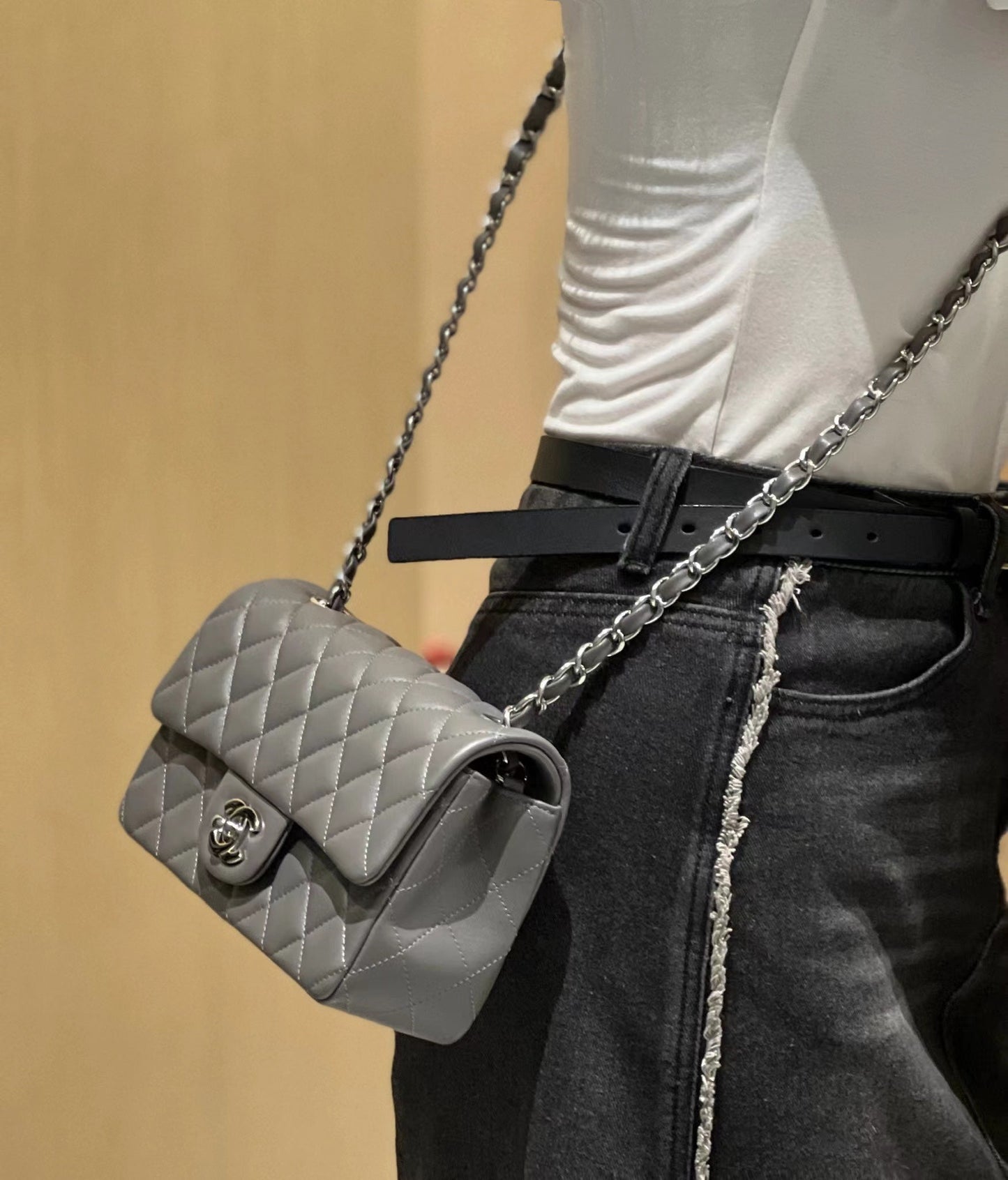CH MINI CLASSIC HANDBAG 20 Lambskin High-grade Gray