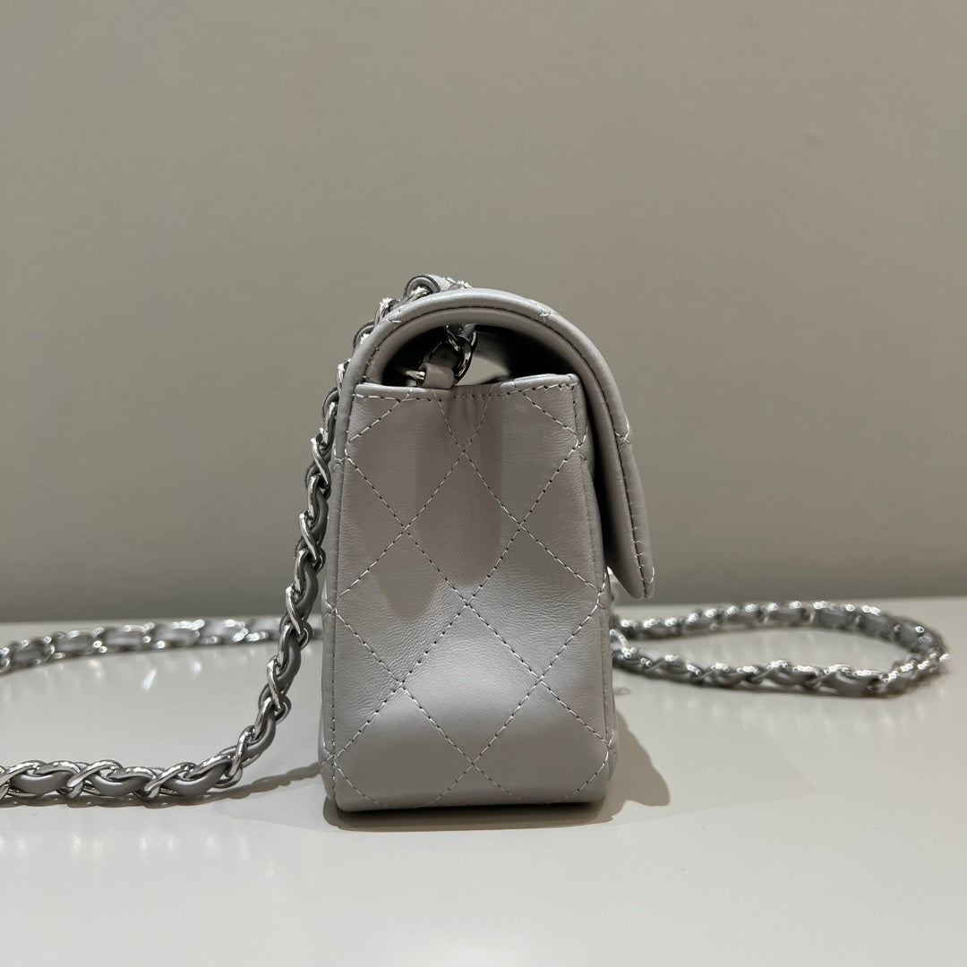 CH MINI CLASSIC HANDBAG 20 Lambskin Dove Gray