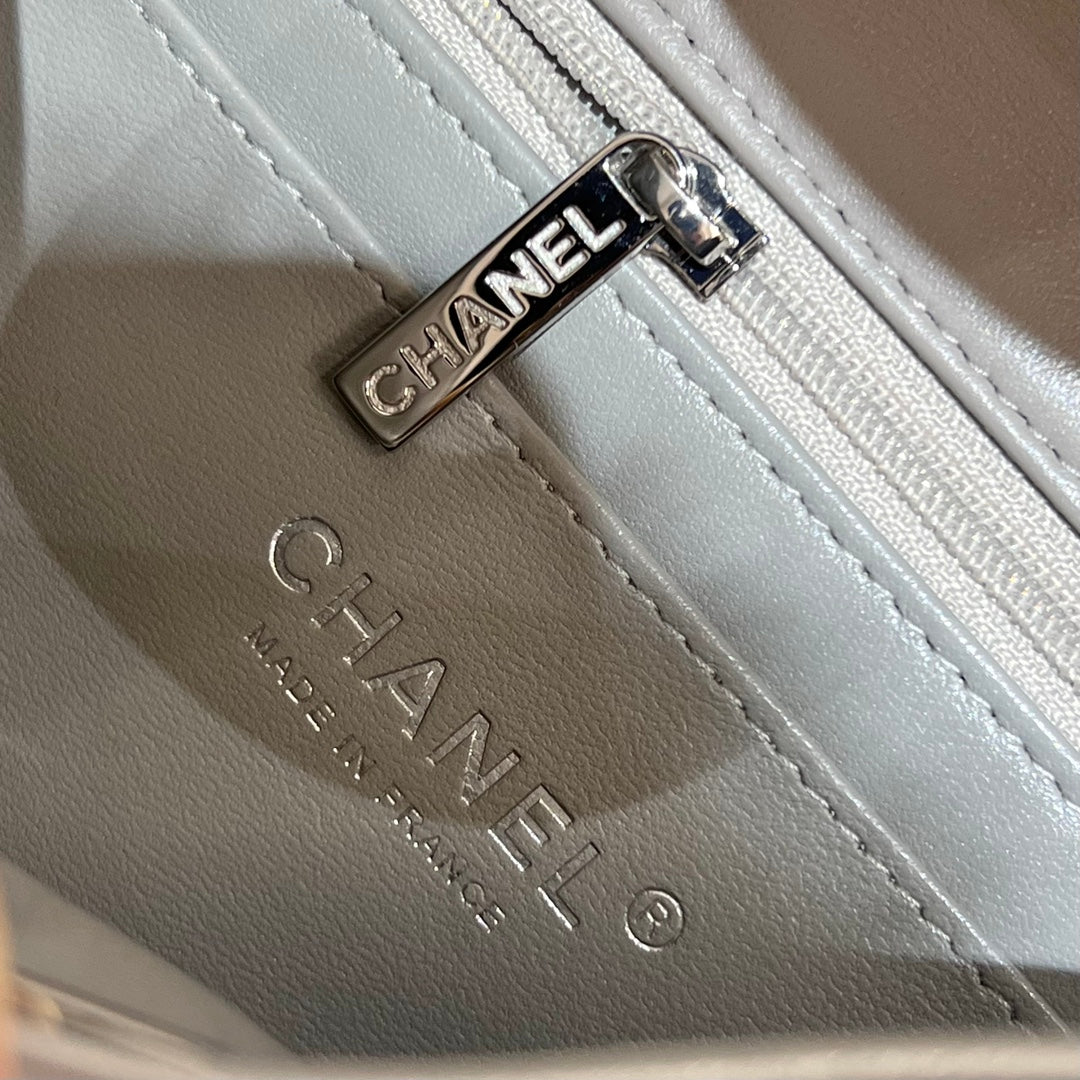 CH MINI CLASSIC HANDBAG 20 Lambskin Dove Gray