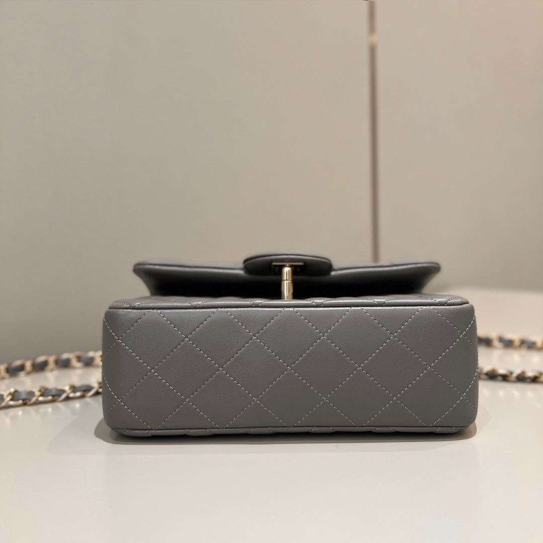 CH MINI CLASSIC HANDBAG 20 Lambskin High-grade Gray