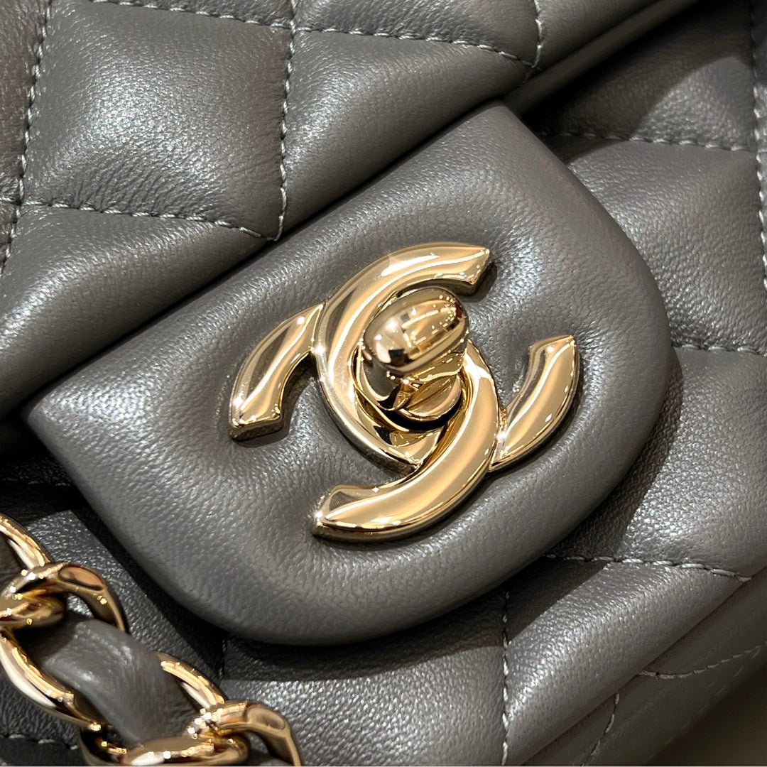 CH MINI CLASSIC HANDBAG 20 Lambskin High-grade Gray