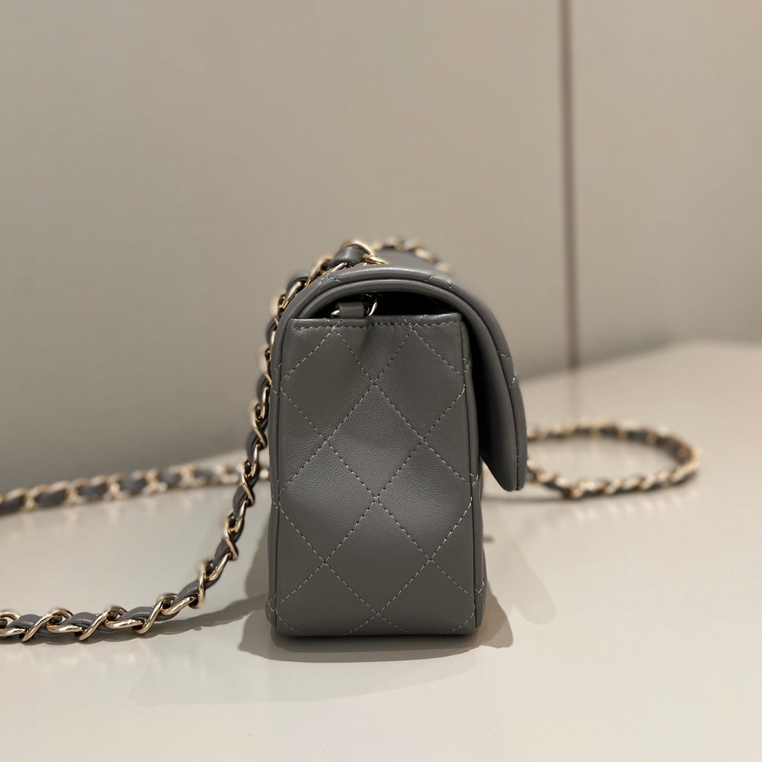 CH MINI CLASSIC HANDBAG 20 Lambskin High-grade Gray