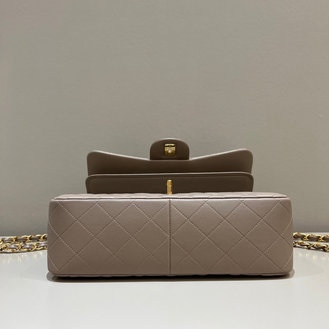 CH LARGE CLASSIC HANDBAG 30 Lambskin Turtledove Gray