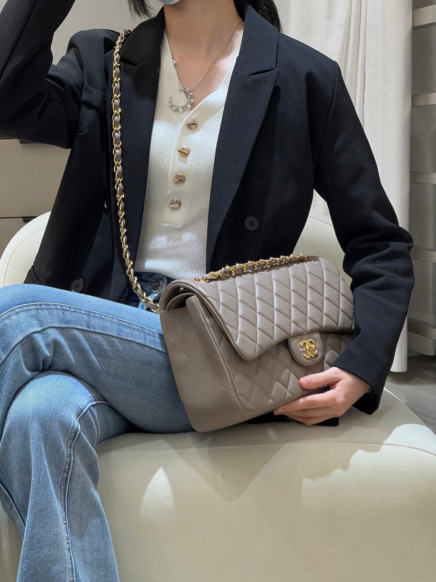 CH LARGE CLASSIC HANDBAG 30 Lambskin Turtledove Gray