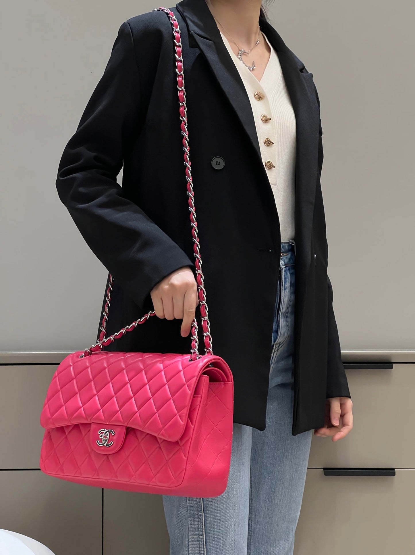 CH LARGE CLASSIC HANDBAG 30 Lambskin Rose Red