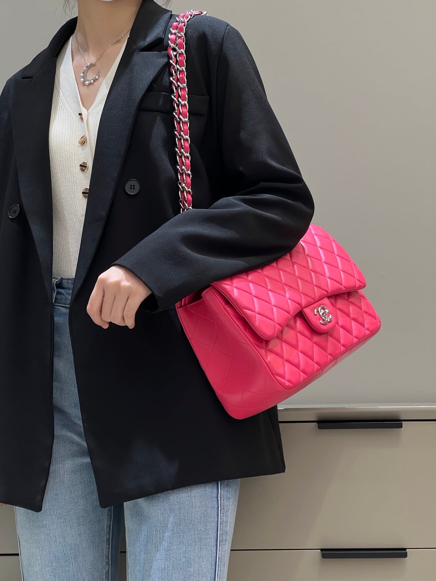 CH LARGE CLASSIC HANDBAG 30 Lambskin Rose Red