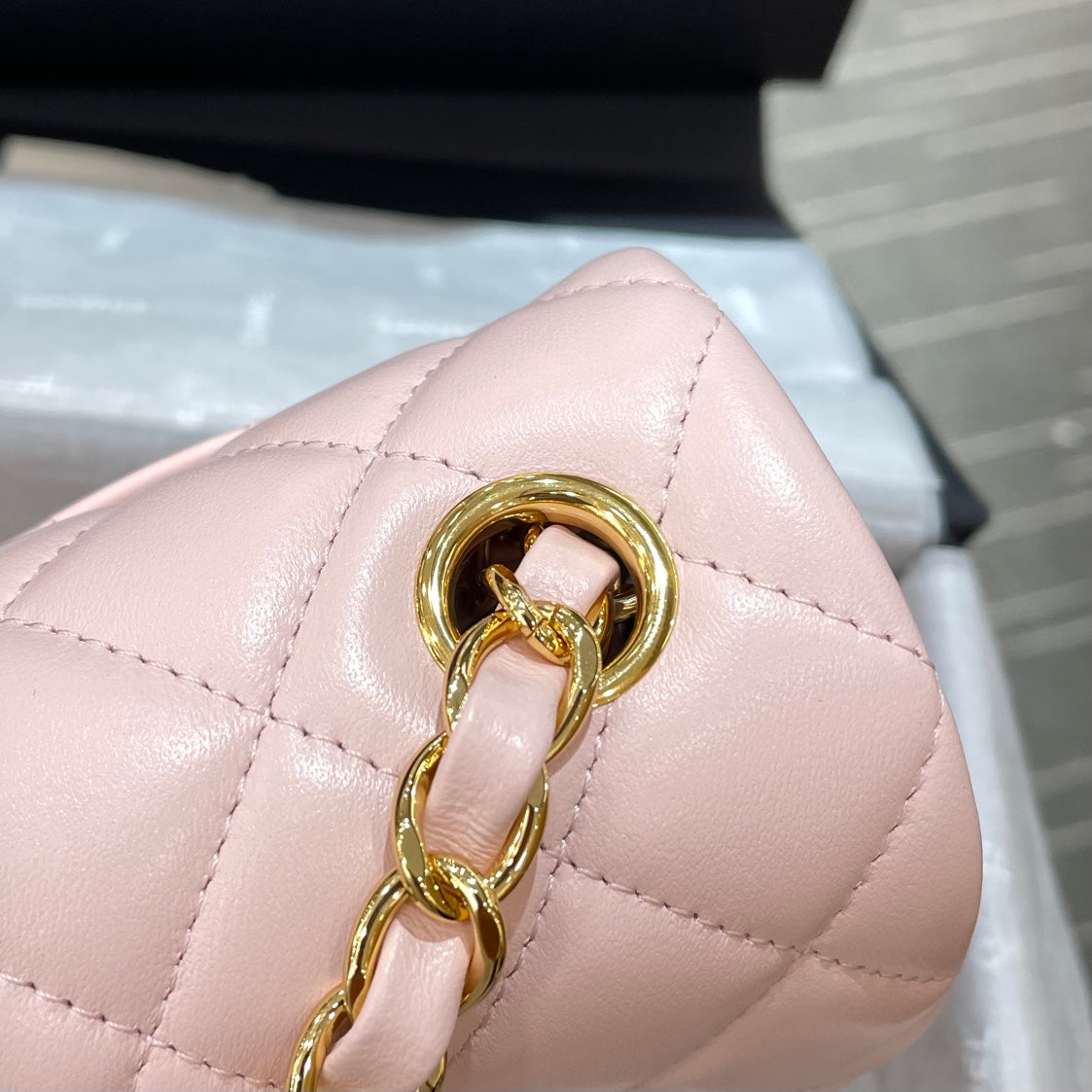 CH MINI CLASSIC HANDBAG 20 Lambskin Light Pink