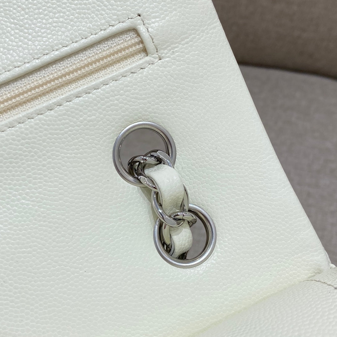 CH SMALL CLASSIC HANDBAG 23 Small Grained Calfskin Ivory White