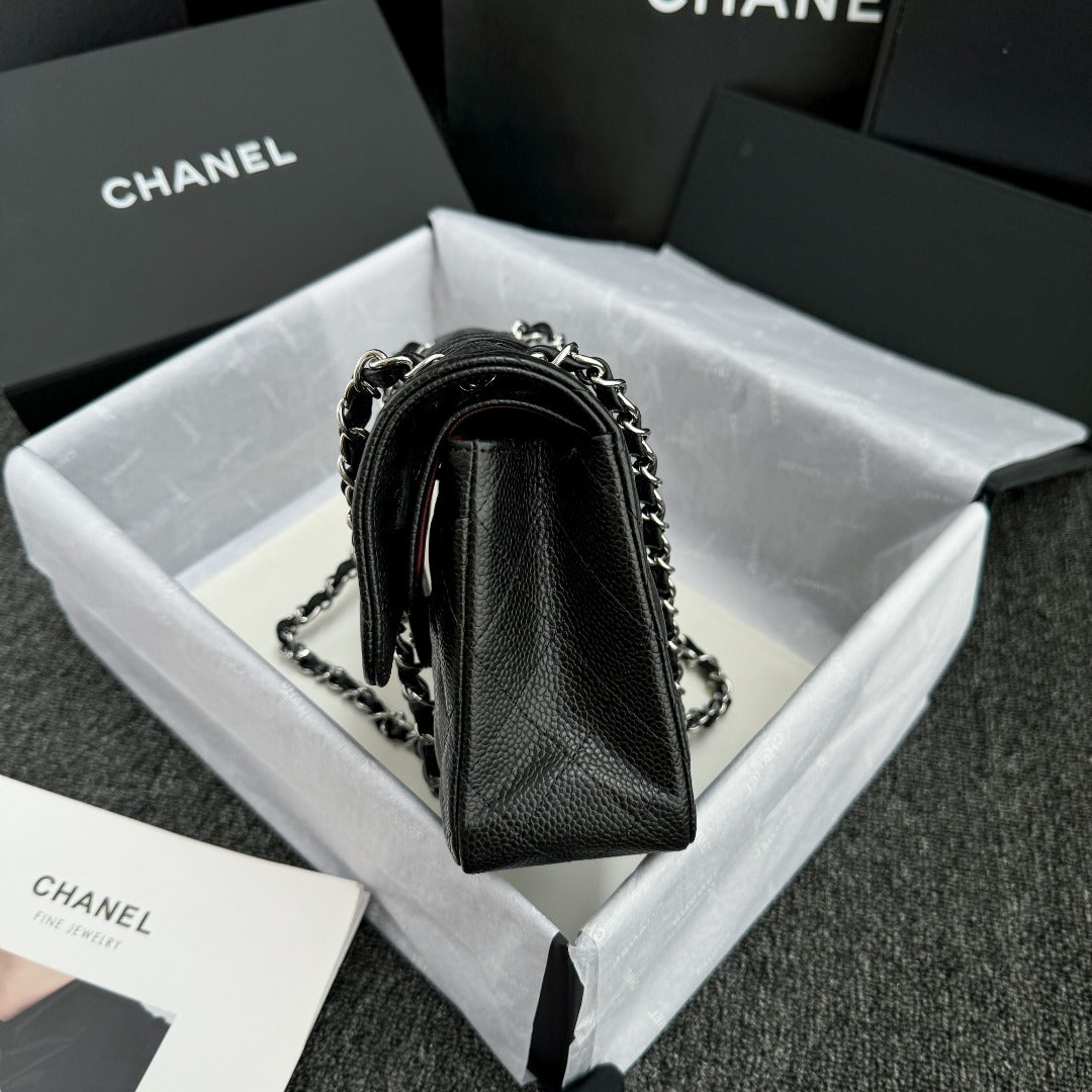 CH SMALL CLASSIC HANDBAG 23 Grained Calfskin Black