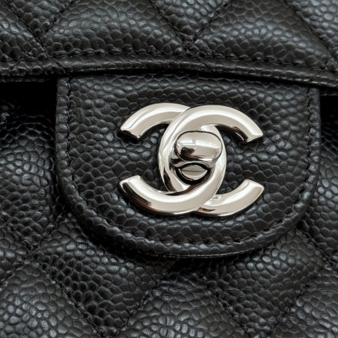 CH SMALL CLASSIC HANDBAG 23 Grained Calfskin Black