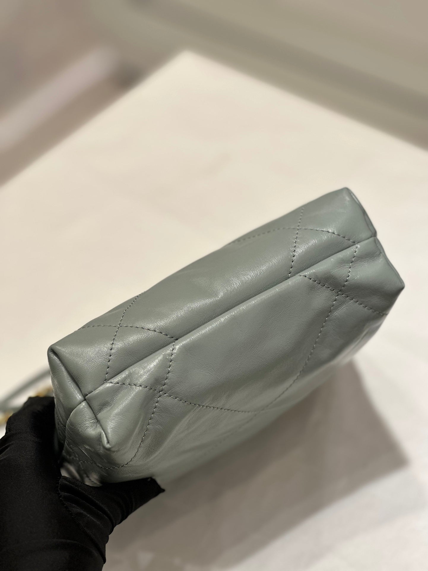 CH Hobo Bags MINI SAC 22