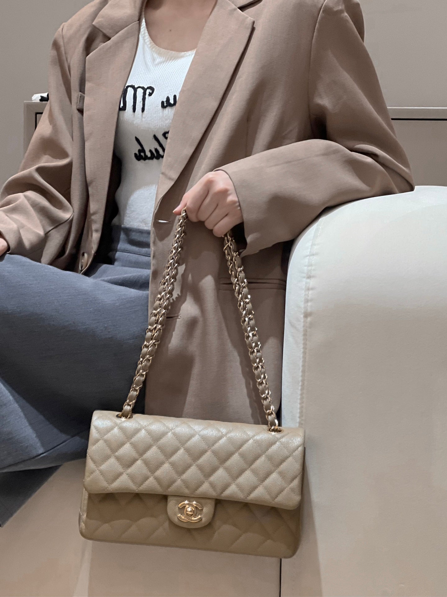 CH CLASSIC 11.12 HANDBAG 25.5 Small Grained Calfskin Chai (Teas)