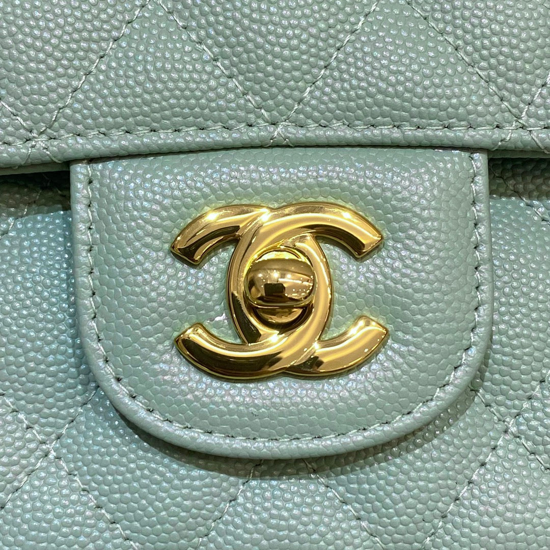 CH CLASSIC 11.12 HANDBAG 25.5 Small Grained Calfskin Matcha Green