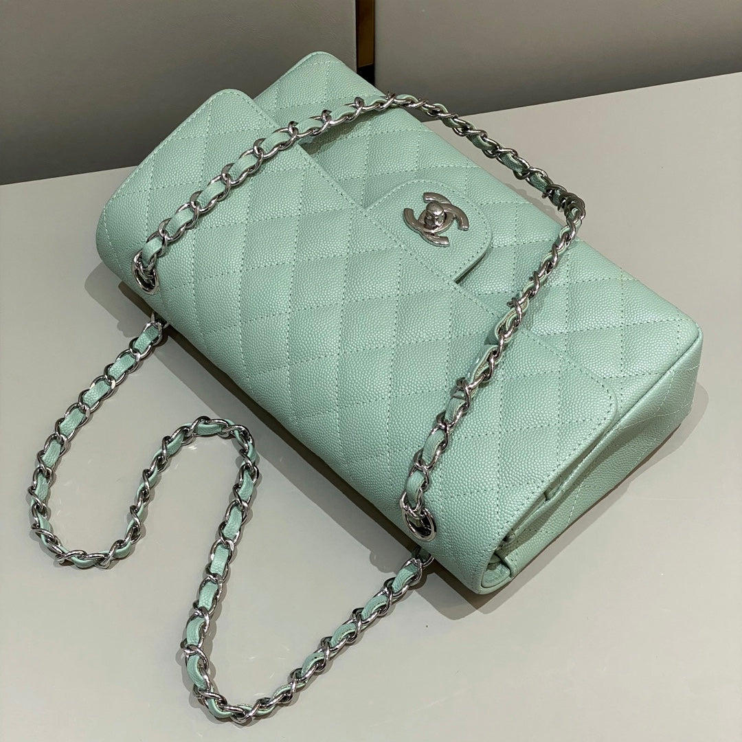 CH CLASSIC 11.12 HANDBAG 25.5 Small Grained Calfskin Matcha Green