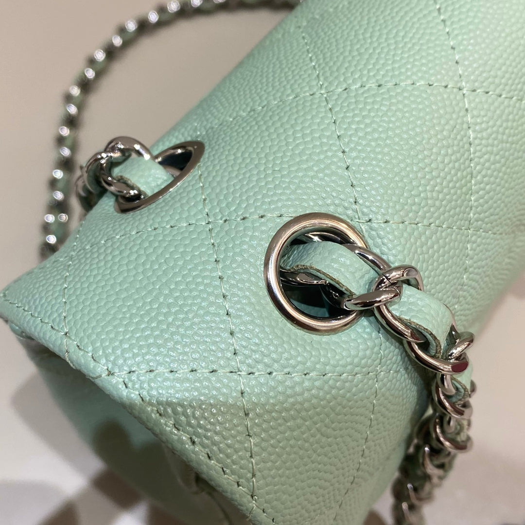 CH CLASSIC 11.12 HANDBAG 25.5 Small Grained Calfskin Matcha Green
