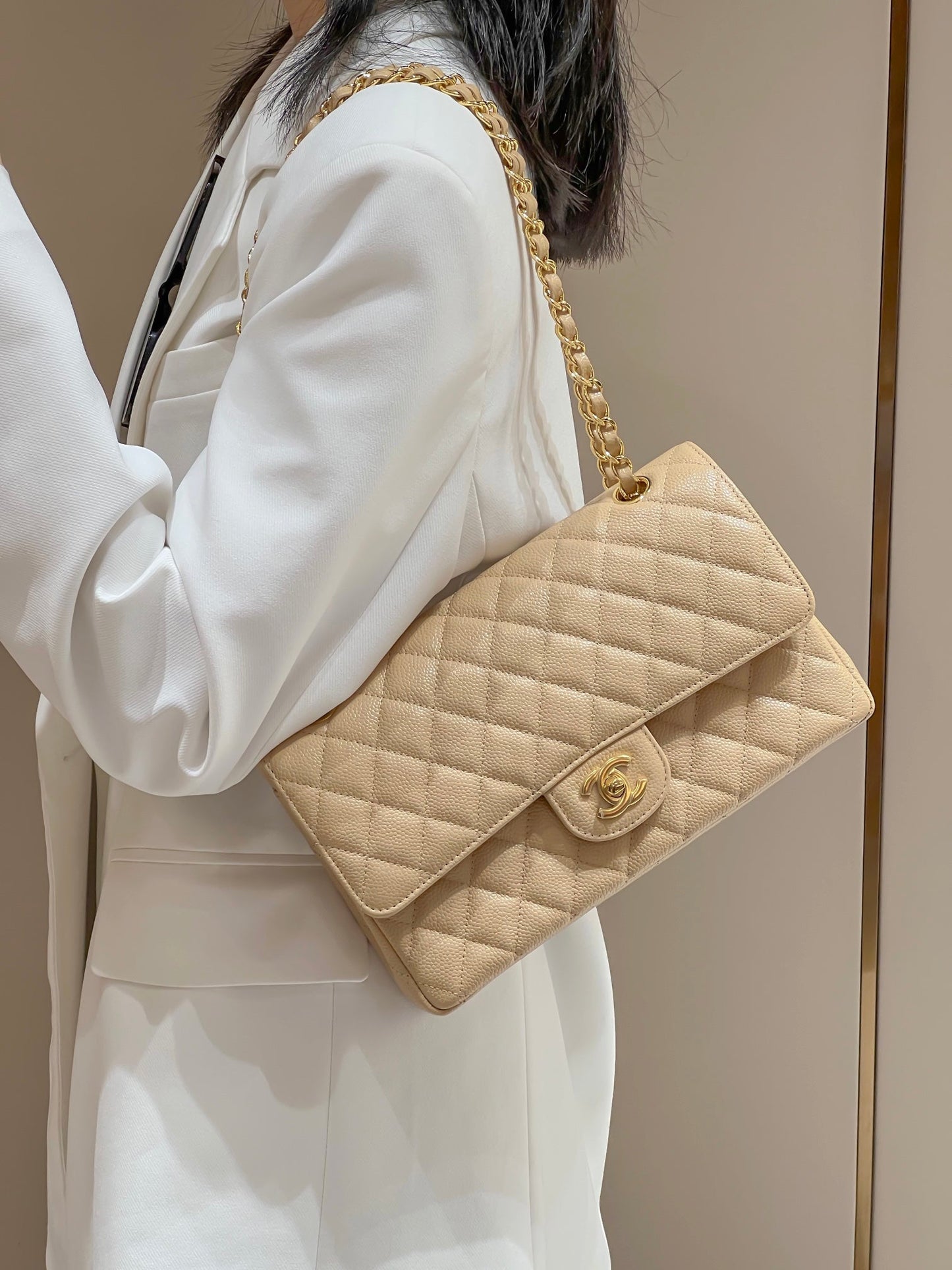 CH CLASSIC 11.12 HANDBAG 25.5 Grained Calfskin Apricot