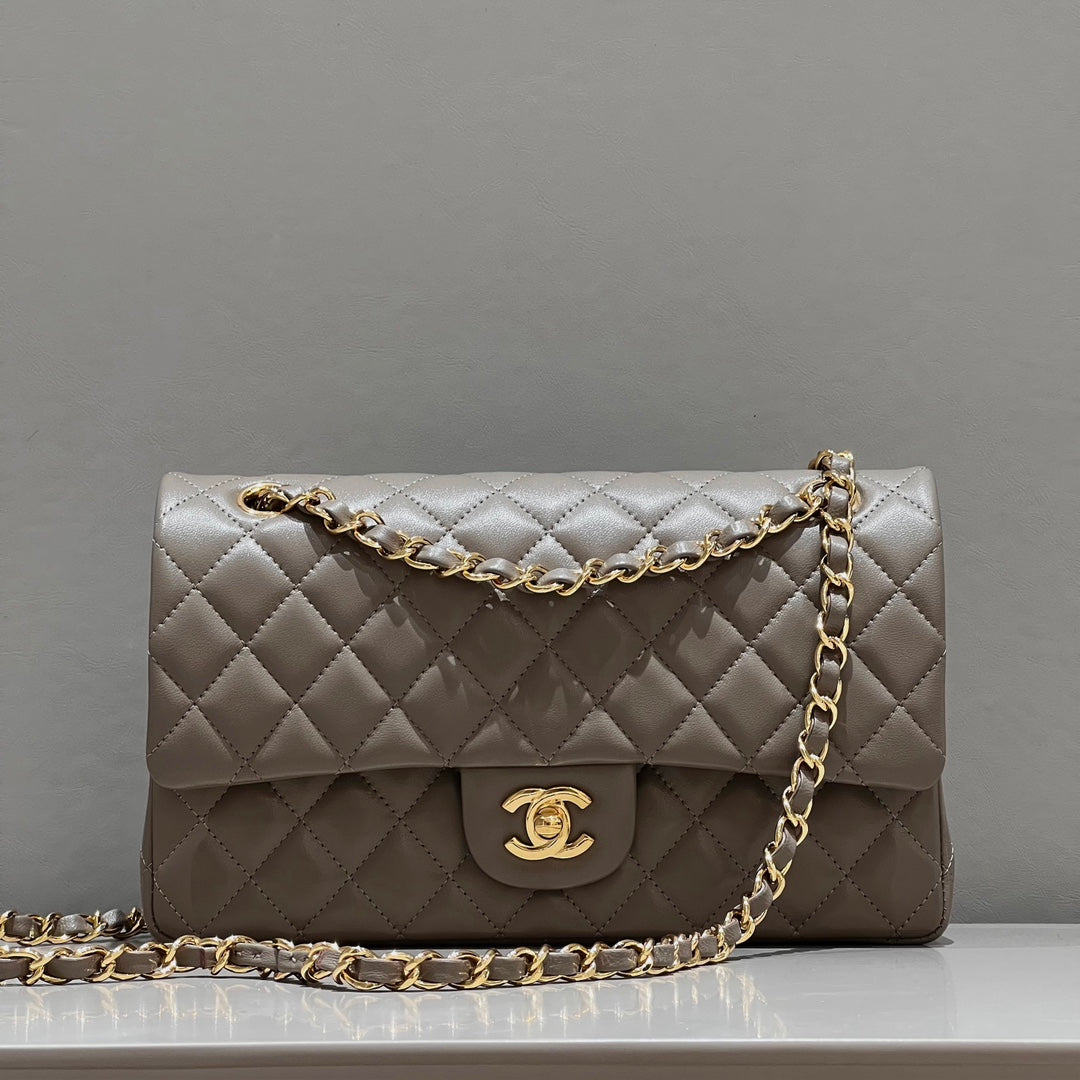 CH CLASSIC 11.12 HANDBAG 25.5 Lambskin Turtledove Gray
