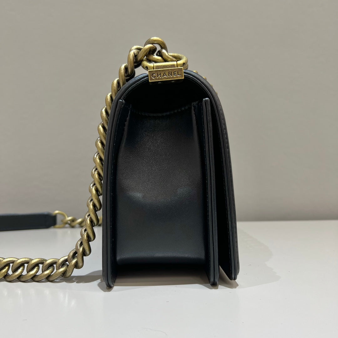 CH BOY HANDBAG 25 Lambskin Black