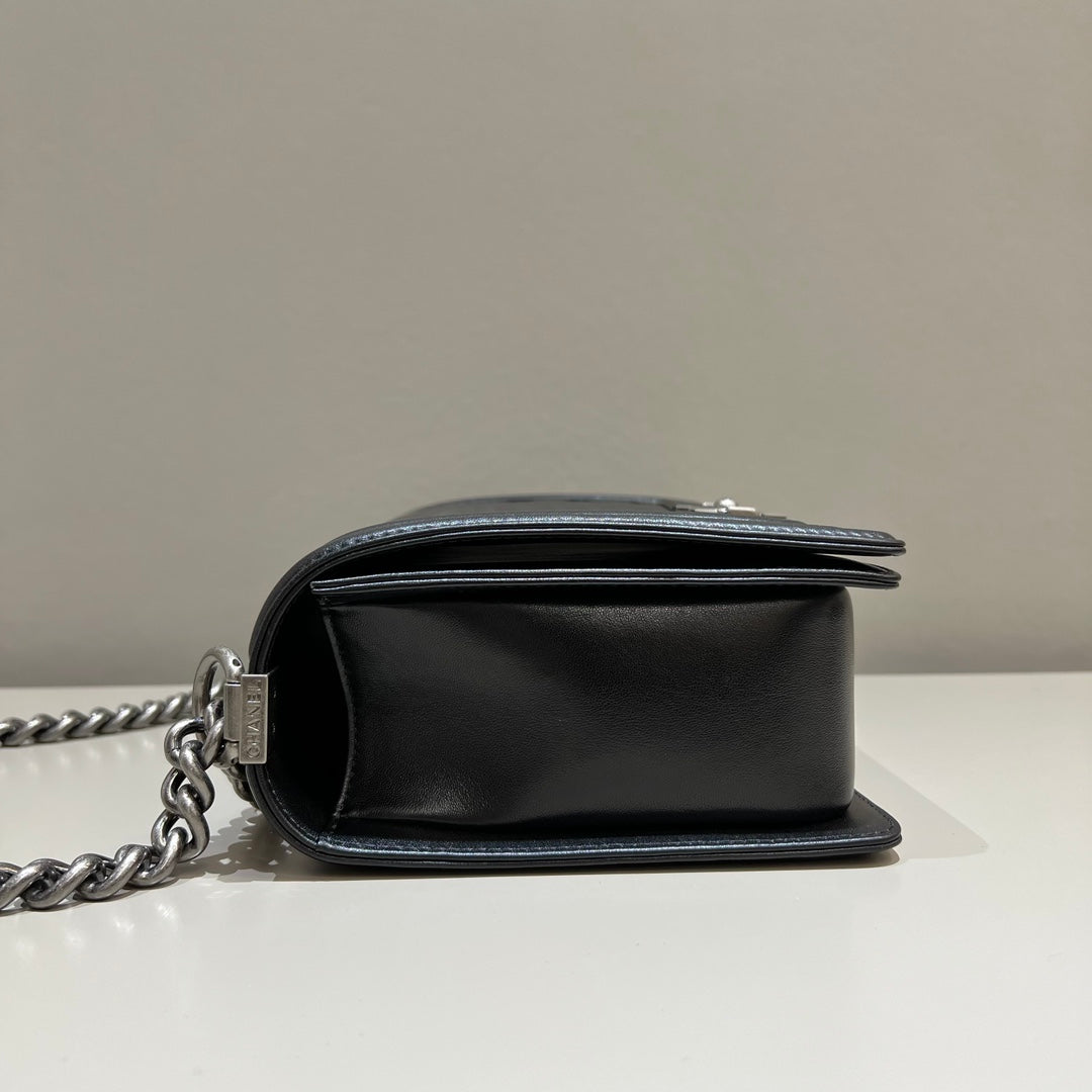 CH LARGE BOY HANDBAG 28 Lambskin Black