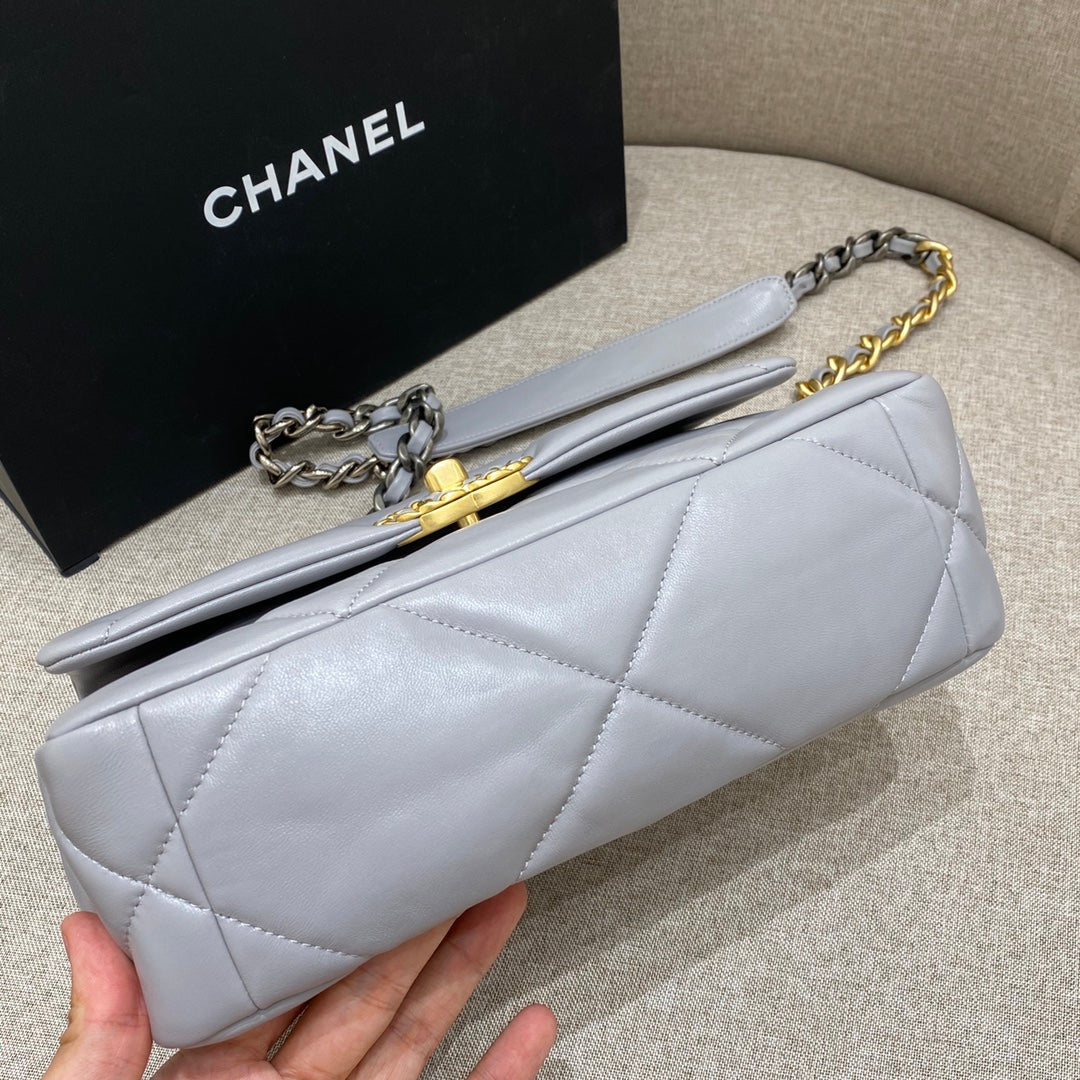 CH 19 HANDBAG 26 Lambskin Light Grey