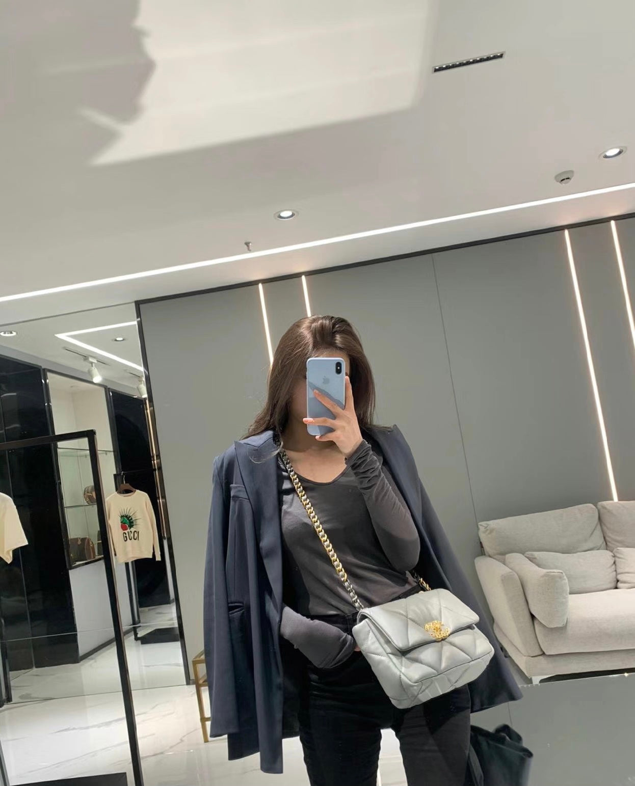 CH 19 HANDBAG 26 Lambskin Light Grey