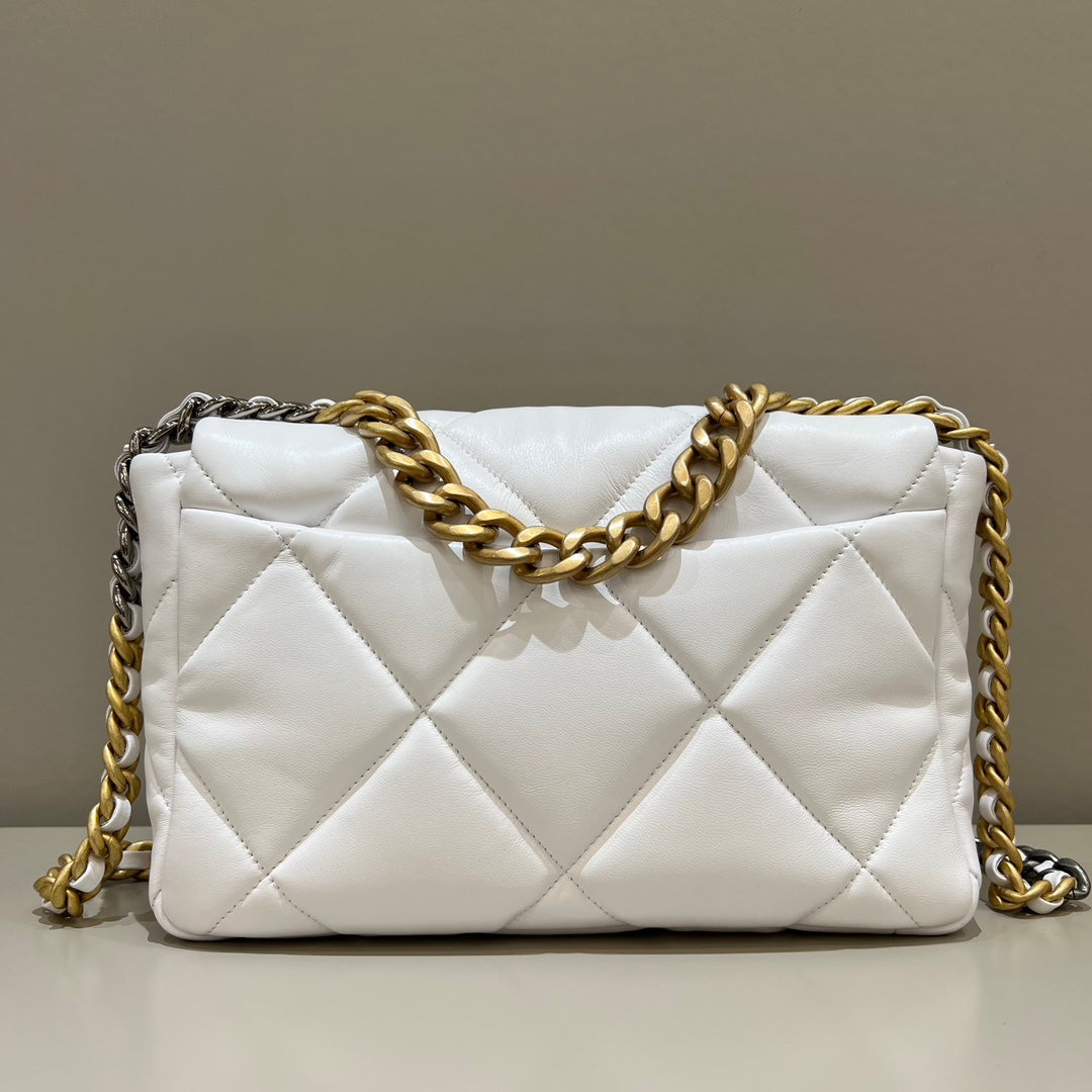 CH 19 LARGE HANDBAG 30 Lambskin White