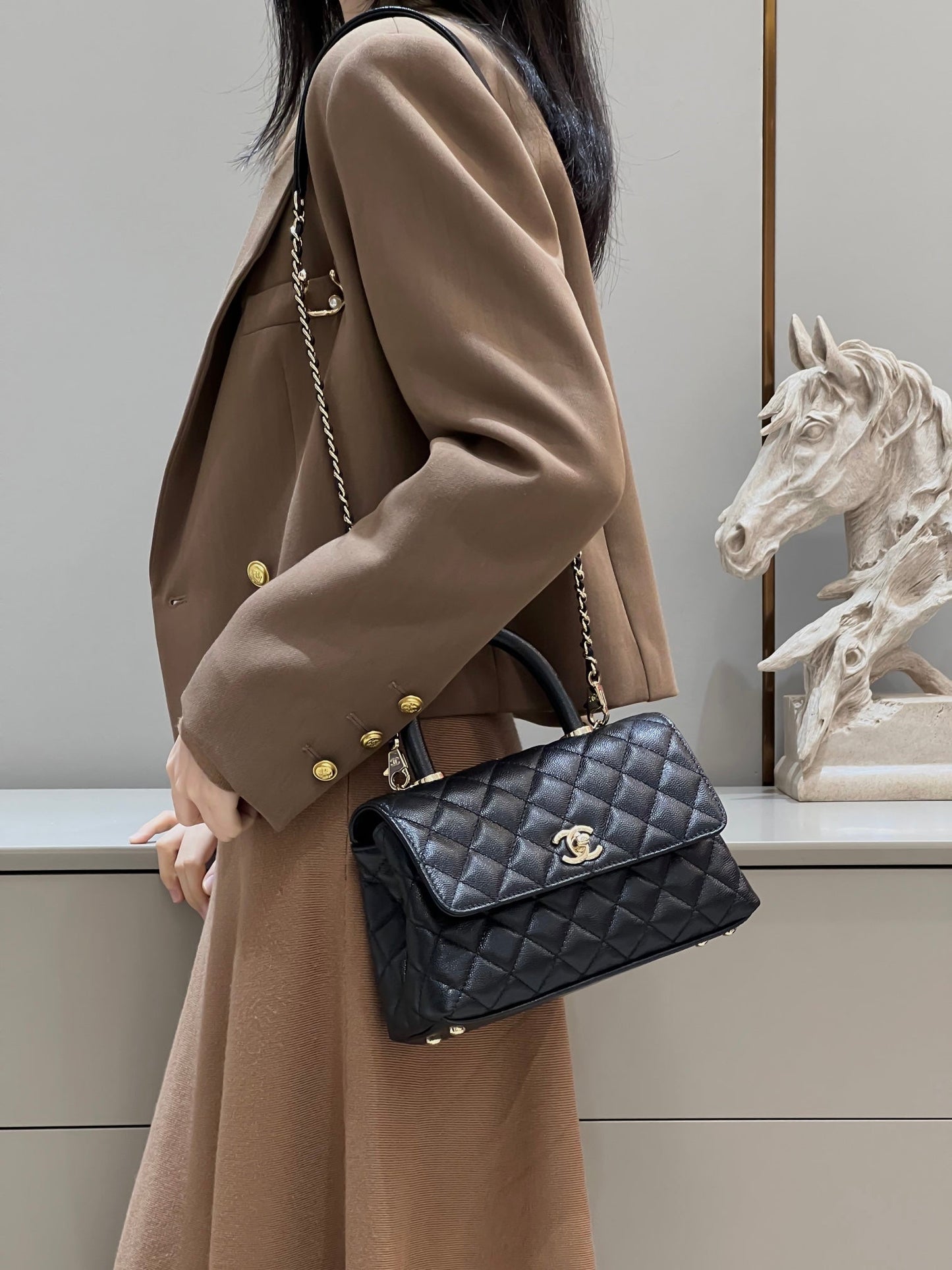 CH FLAP BAG WITH TOP HANDLE 24 Grained Calfskin Black