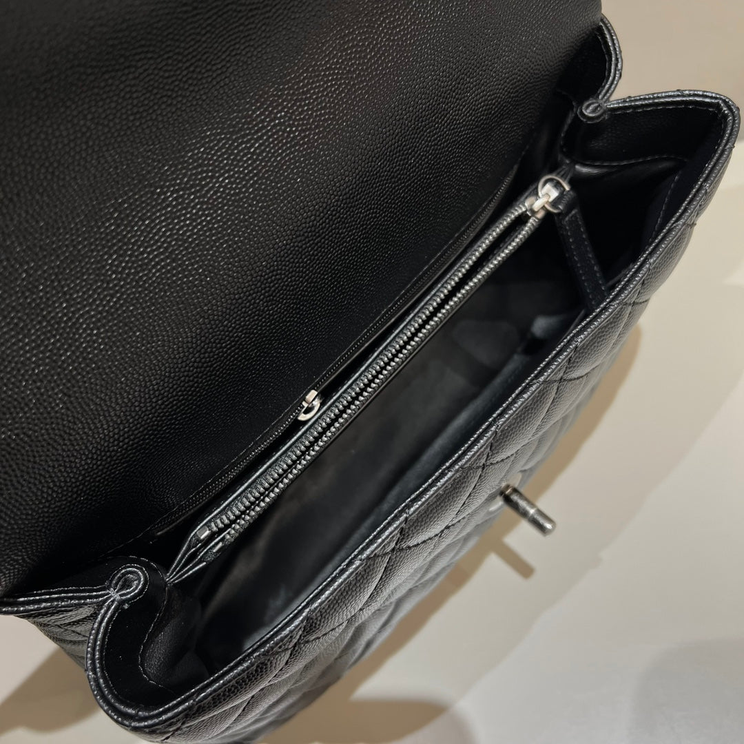 CH LARGE FLAP BAG WITH TOP HANDLE 29 Small Grained Calfskin Lizard Handle Black