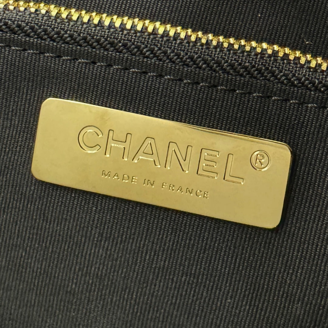 CH 31 Shopping Bag Calfskin with Gold Hardware Black