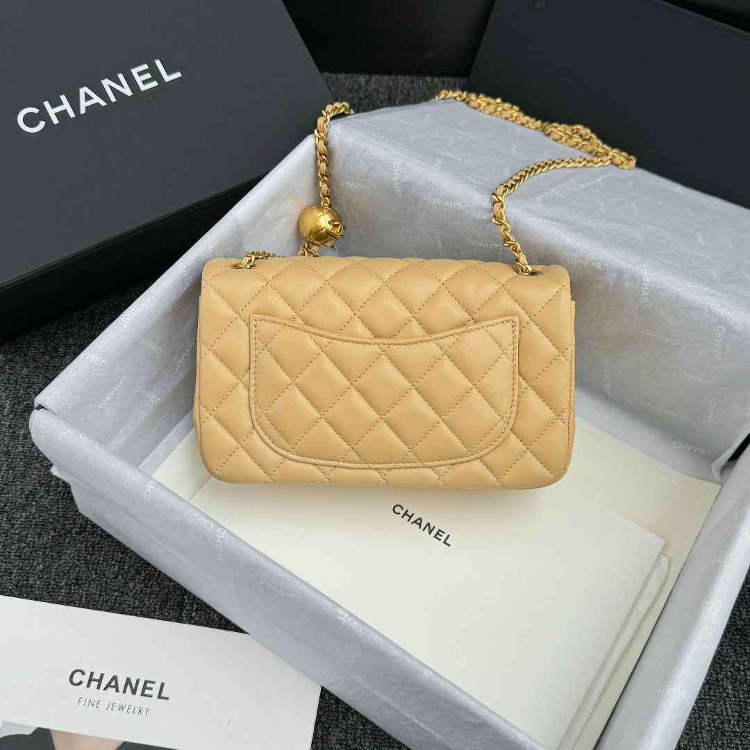CH CF20 Golden Globe CLASSIC HANDBAG Lambskin Milk tea color
