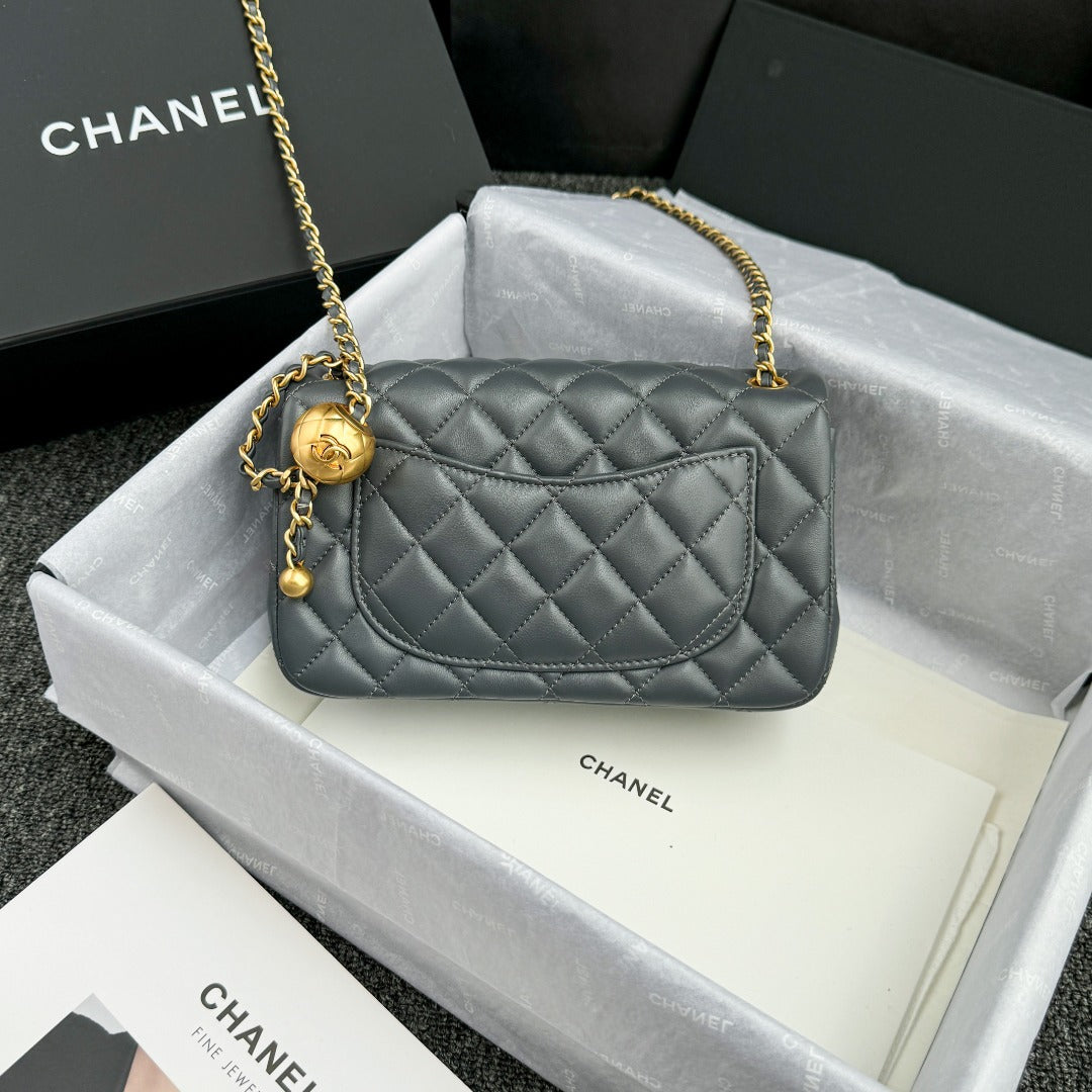 CH CF20 Golden Globe CLASSIC HANDBAG Lambskin Dark Gray