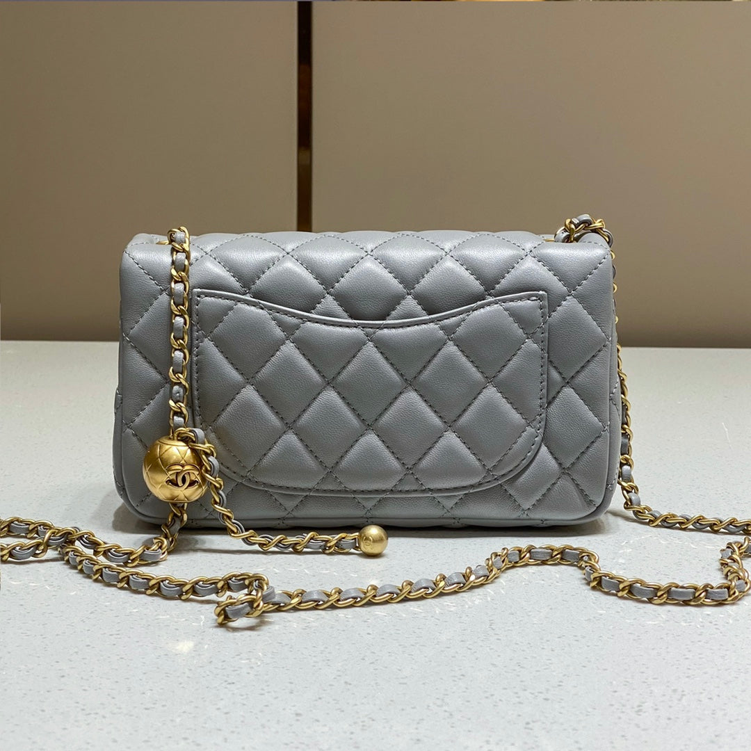 CH CF20 Golden Globe CLASSIC HANDBAG Lambskin Grey