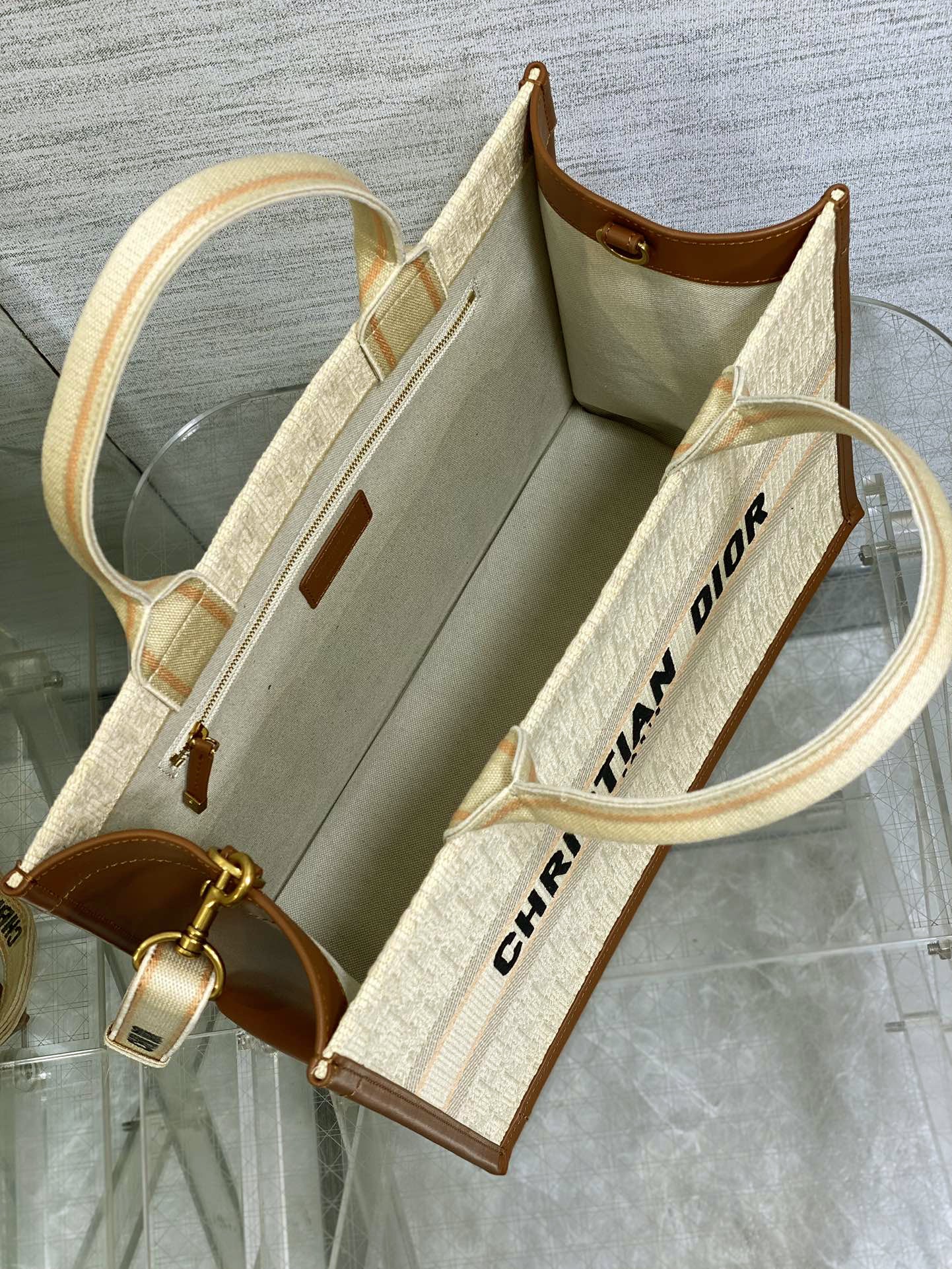 DO Book Tote Bag Beige Oblique Embroidered Raffia and Camel Calfskin