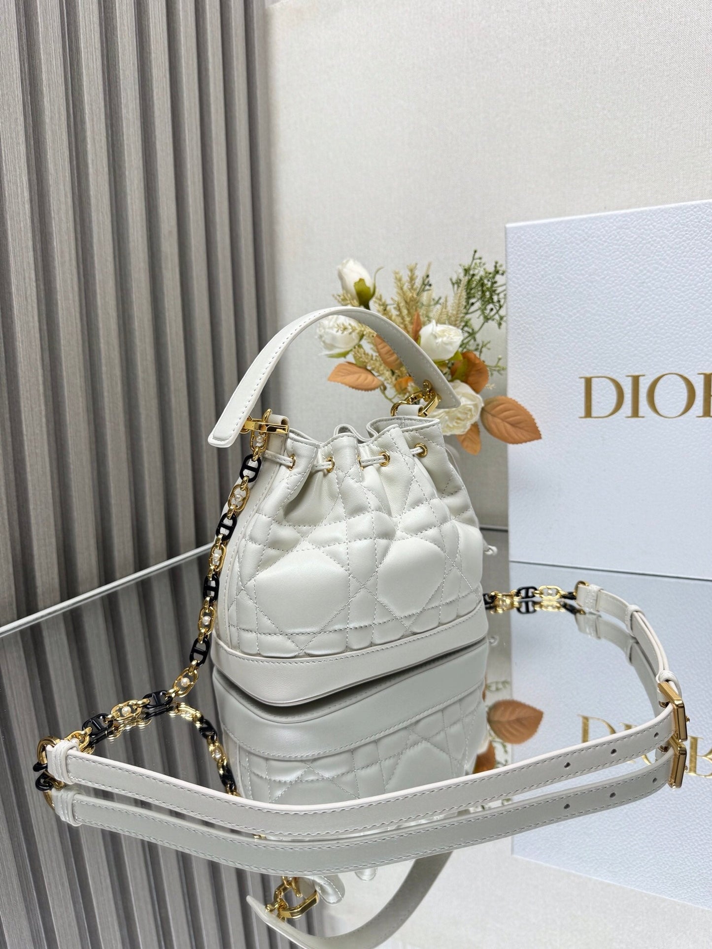 DO Small Jolie Bucket Bag Black Macrocannage Lambskin and Calfskin