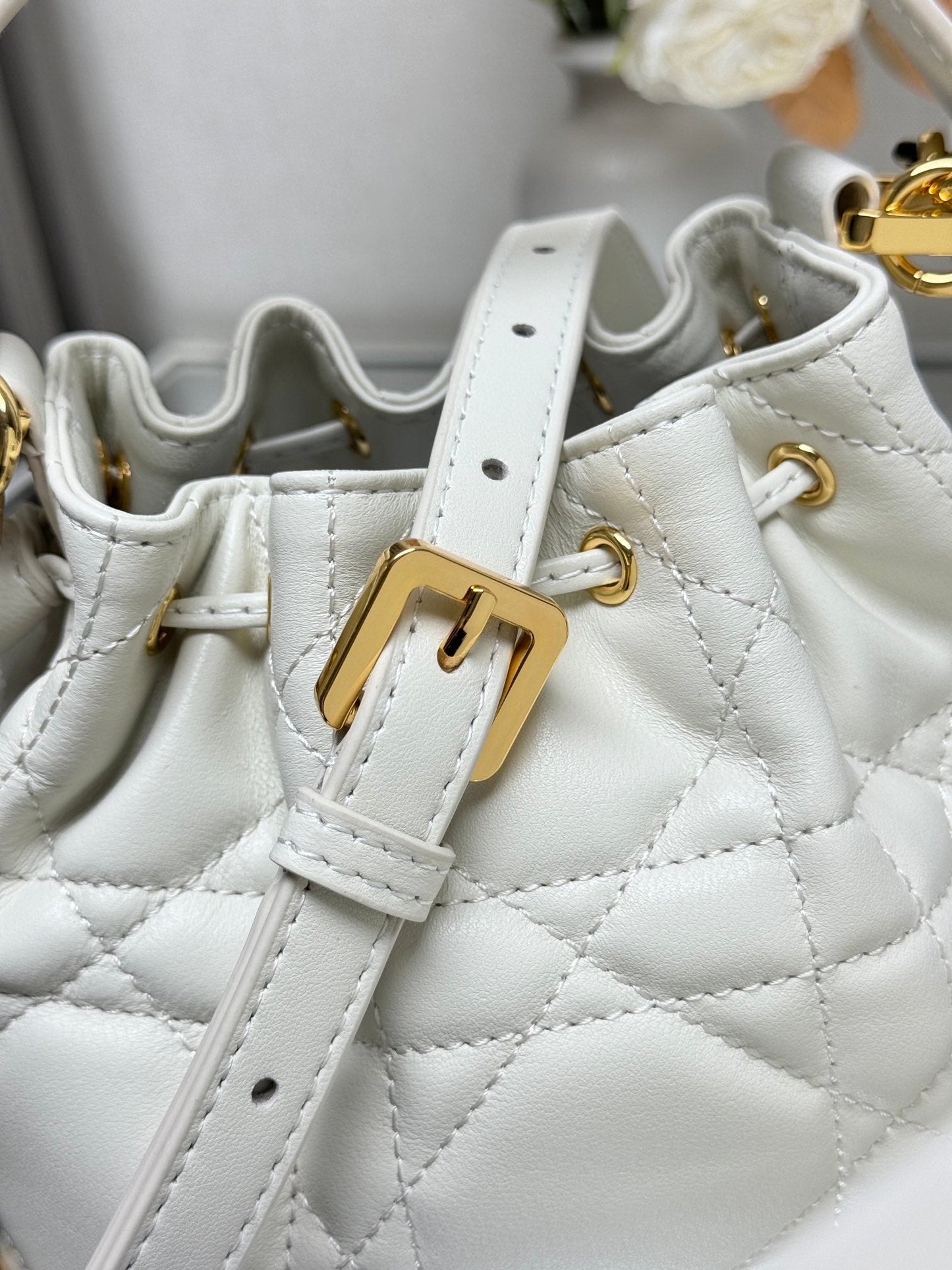 DO Small Jolie Bucket Bag Black Macrocannage Lambskin and Calfskin