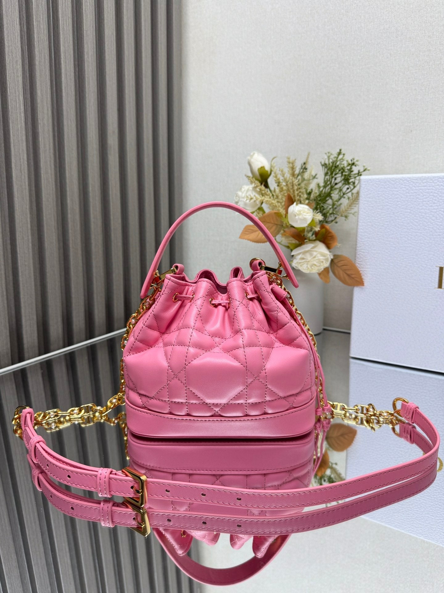 DO Small Jolie Bucket Bag Black Macrocannage Lambskin and Calfskin