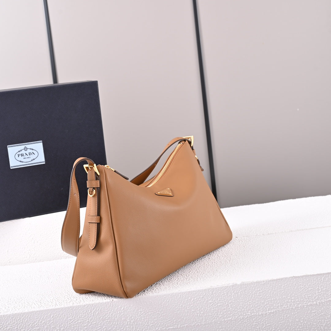 PD Aimée large leather shoulder bag