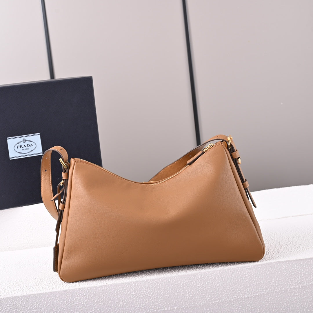 PD Aimée large leather shoulder bag