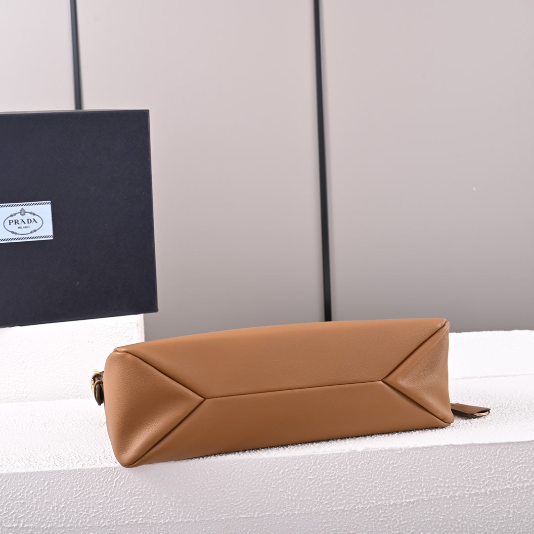 PD Aimée large leather shoulder bag