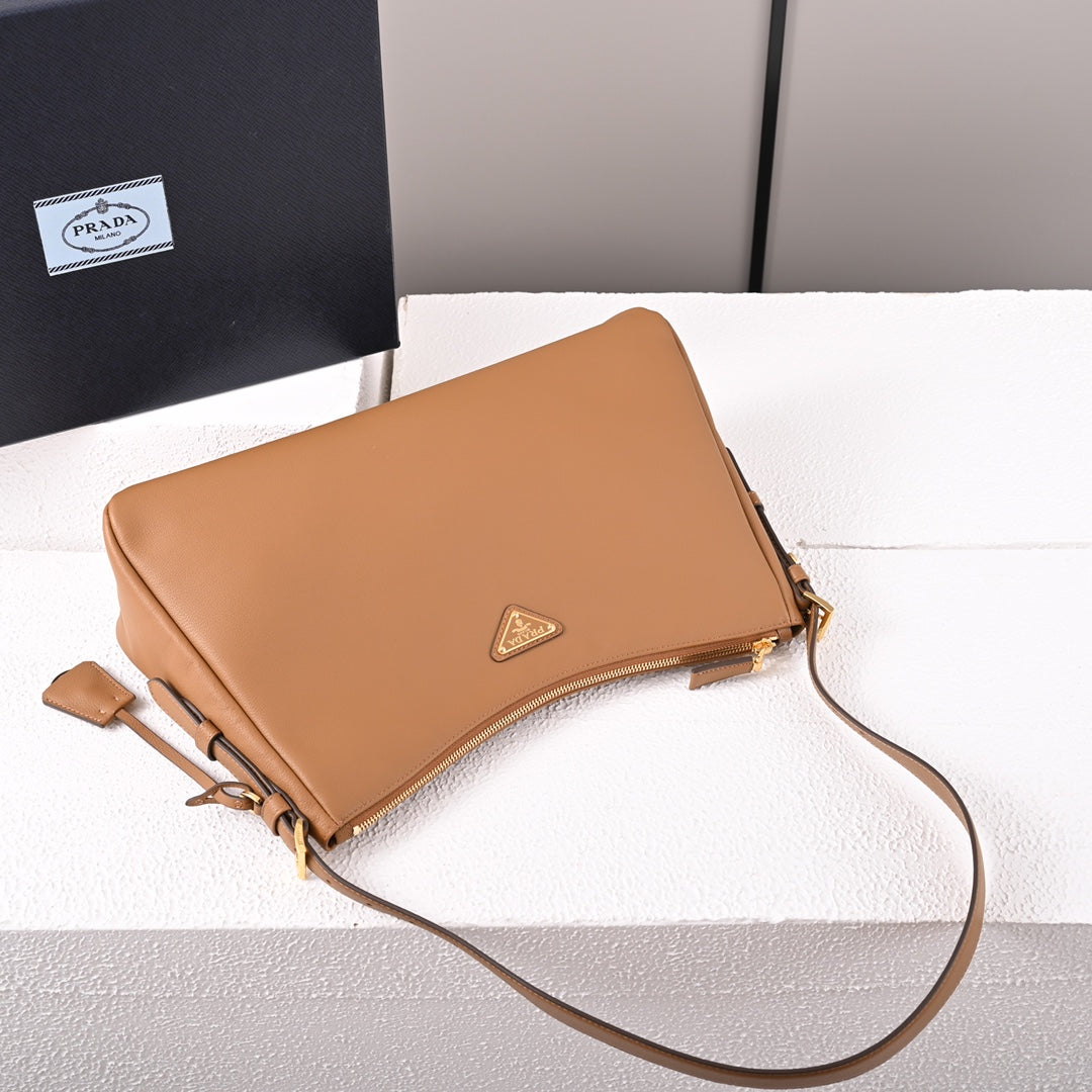 PD Aimée large leather shoulder bag