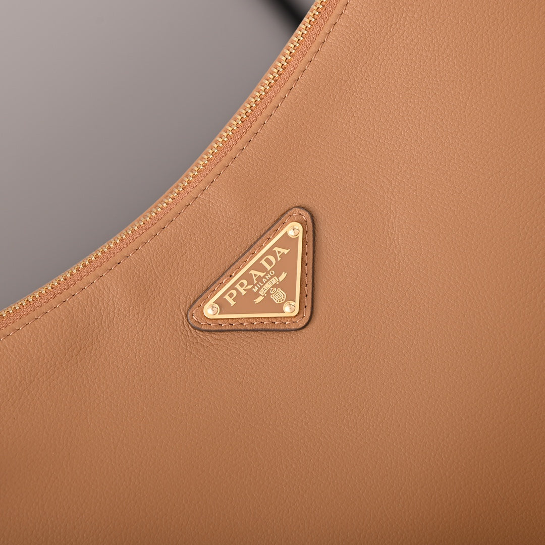 PD Aimée large leather shoulder bag